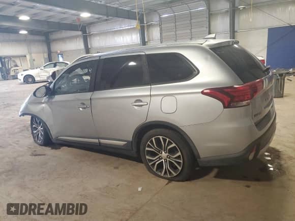2017 Mitsubishi Outlander ES с VIN JA4AZ2A35HZ037674, выставлен на аукционе Copart как лот 65634405 с пробегом Не указан миль и Списание • Salvage title. История ставок и продаж доступна на DreamBid. Изображение 2.