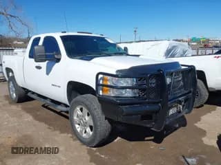 ✅ 2012 Chevrolet Silverado 2500HD Work Truck • VIN: 1GC2KVCG6CZ254126 • Lot: 41669483. Wystawiony na IAAI z przebiegiem 182 121 mil. Bezpłatny archiwum sprzedaży aukcyjnych z USA i szczegółowy raport historii pojazdu na DreamBid. Zdjęcie 1.