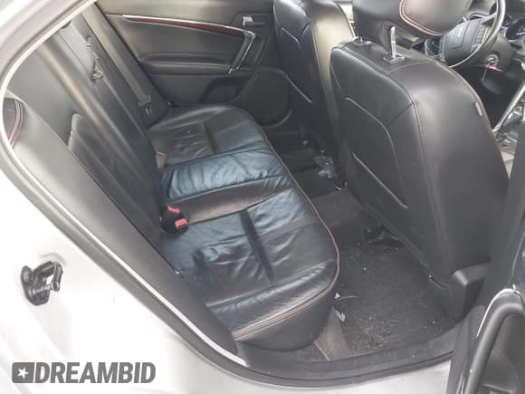 ✅ 2011 Lincoln MKZ • VIN: 3LNHL2GC9BR764708 • Лот: 43642198. Опубликован ранее на IAAI с пробегом 95 492 миль. Бесплатный доступ к архиву аукционных продаж из США и подробный отчёт об истории автомобиля на DreamBid. Изображение 8.