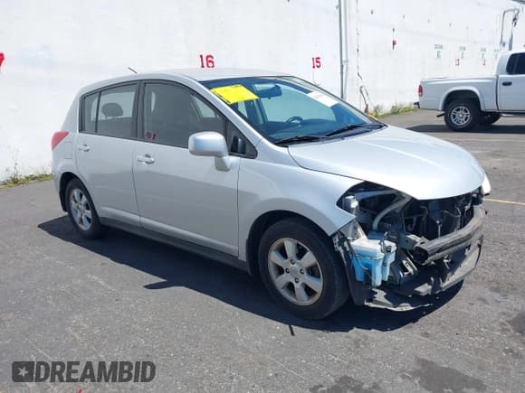 ✅ 2007 Nissan Versa S • VIN: 3N1BC13E17L391009 • Lot: 42839260. Listed on IAAI with 164,184 mi. Free auction sales archive from the USA and detailed vehicle history report at DreamBid. Image 1.
