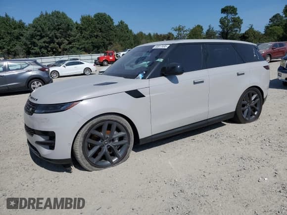 ✅ 2023 Land Rover Range Rover Sport SE • VIN: SAL1P9EU6PA148473 • Lot: 83817495. Wystawiony na Copart z przebiegiem 5 511 mil. Bezpłatny archiwum sprzedaży aukcyjnych z USA i szczegółowy raport historii pojazdu na DreamBid. Zdjęcie 1.