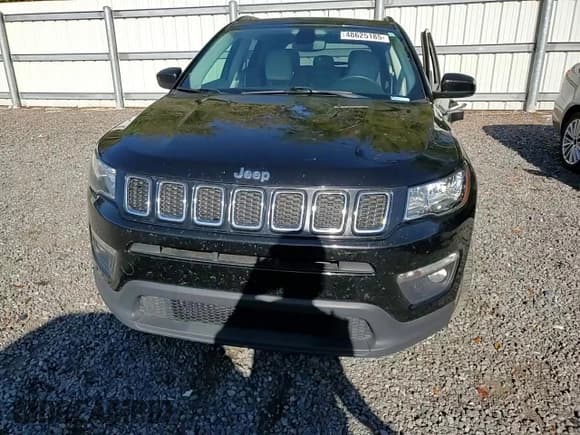 ✅ 2019 Jeep Compass Latitude • VIN: 3C4NJCBBXKT677551 • Lot: 48625185. Wystawiony na Copart z przebiegiem 137 951 mil. Bezpłatny archiwum sprzedaży aukcyjnych z USA i szczegółowy raport historii pojazdu na DreamBid. Zdjęcie 12.