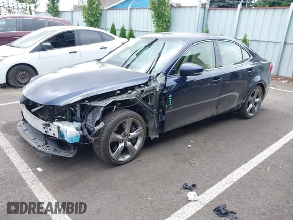✅ 2014 Lexus IS 350 • VIN: JTHBE1D25E5004890 • Lot: 42759557. Listed on IAAI with 85,474 mi. Free auction sales archive from the USA and detailed vehicle history report at DreamBid. Image 2.