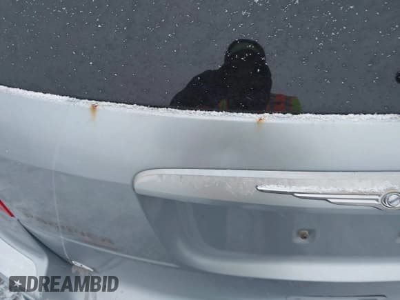 ✅ 2005 Chrysler Pacifica Touring • VIN: 2C4GM684X5R509054 • Lot: 43911461. Listed on IAAI with 186,436 mi. Free auction sales archive from the USA and detailed vehicle history report at DreamBid. Image 12.