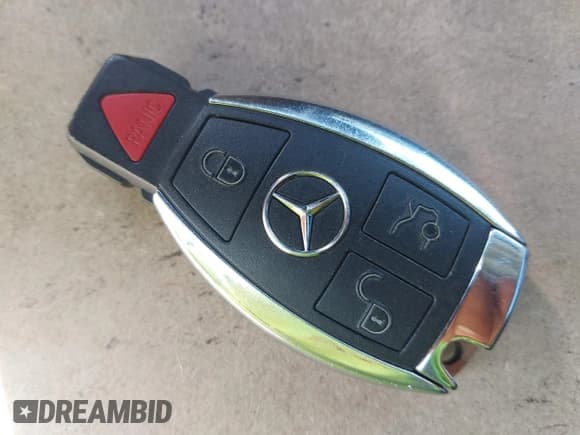 ✅ 2018 Mercedes-Benz GL 450 • VIN: 4JGDF6EE6JA998590 • Лот: 41979357. Опубликован ранее на IAAI с пробегом Не указан. Бесплатный доступ к архиву аукционных продаж из США и подробный отчёт об истории автомобиля на DreamBid. Изображение 11.