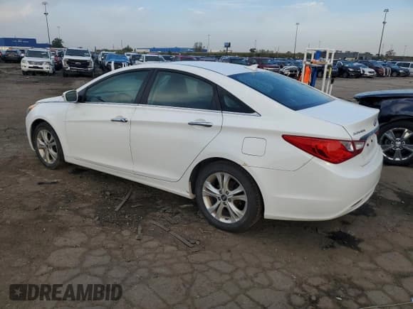 ✅ 2013 Hyundai Sonata SE • VIN: 5NPEC4AC2DH632780 • Lot: 74164654. Listed on Copart with 119,282 mi. Free auction sales archive from the USA and detailed vehicle history report at DreamBid. Image 2.