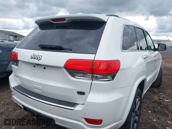 ✅ 2017 Jeep Grand Cherokee Overland • VIN: 1C4RJFCGXHC707536 • Лот: 43521009. Опубликован ранее на IAAI с пробегом 88 976 миль. Бесплатный доступ к архиву аукционных продаж из США и подробный отчёт об истории автомобиля на DreamBid. Изображение 4.