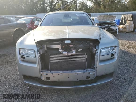 ✅ 2012 Rolls-Royce Ghost • VIN: SCA664L50CUX65544 • Lot: 45107245. Wystawiony na Copart z przebiegiem 49 206 mil. Bezpłatny archiwum sprzedaży aukcyjnych z USA i szczegółowy raport historii pojazdu na DreamBid. Zdjęcie 5.