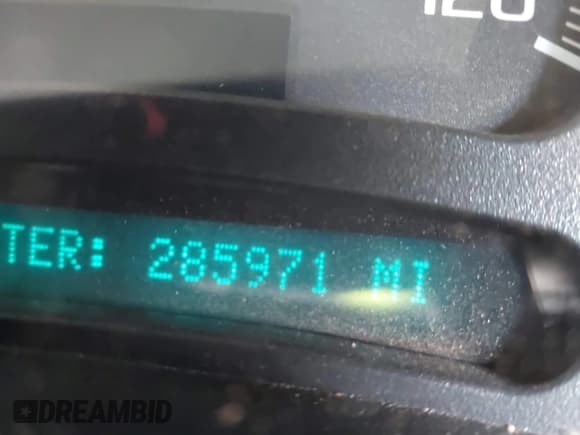 ✅ 2005 Chevrolet Silverado 2500HD LT • VIN: 1GCHK23295F952151 • Lot: 41400197. Wystawiony na IAAI z przebiegiem 285 971 mil. Bezpłatny archiwum sprzedaży aukcyjnych z USA i szczegółowy raport historii pojazdu na DreamBid. Zdjęcie 15.