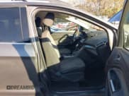 ✅ 2013 Ford Escape SE • VIN: 1FMCU9G99DUA01801 • Lot: 43572825. Wystawiony na IAAI z przebiegiem 247 683 mil. Bezpłatny archiwum sprzedaży aukcyjnych z USA i szczegółowy raport historii pojazdu na DreamBid. Zdjęcie 5.