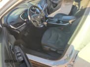 ✅ 2017 Chevrolet Volt LT • VIN: 1G1RC6S56HU124166 • Lot: 91224285. Wystawiony na Copart z przebiegiem 164 217 mil. Bezpłatny archiwum sprzedaży aukcyjnych z USA i szczegółowy raport historii pojazdu na DreamBid. Zdjęcie 7.