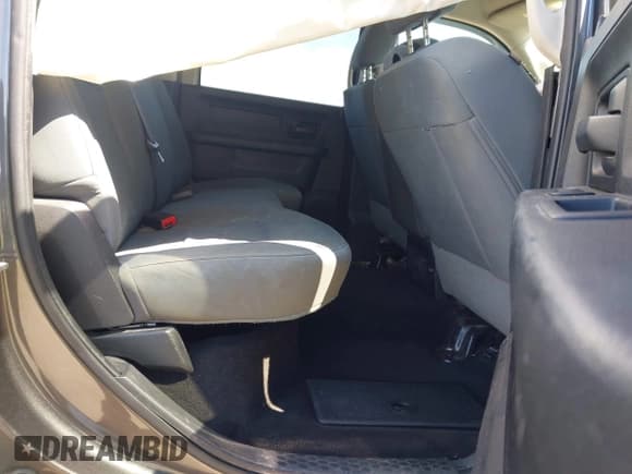 ✅ 2015 Ram 2500 Tradesman • VIN: 3C6TR5CT5FG528294 • Lot: 42374966. Listed on IAAI with Not provided. Free auction sales archive from the USA and detailed vehicle history report at DreamBid. Image 8.