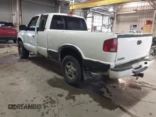 ✅ 2000 Chevrolet S-10 LS • VIN: 1GCDT19WXYK179539 • Лот: 41272595. Опубликован ранее на IAAI с пробегом 242 149 миль. Бесплатный доступ к архиву аукционных продаж из США и подробный отчёт об истории автомобиля на DreamBid. Изображение 3.