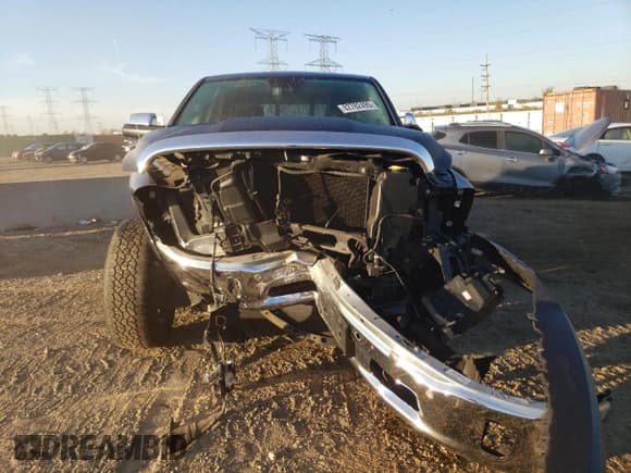 ✅ 2014 Ram 1500 Laramie • VIN: 1C6RR7NT0ES187672 • Lot: 82782495. Wystawiony na Copart z przebiegiem 112 685 mil. Bezpłatny archiwum sprzedaży aukcyjnych z USA i szczegółowy raport historii pojazdu na DreamBid. Zdjęcie 5.