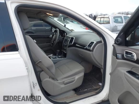✅ 2011 Jeep Grand Cherokee Laredo • VIN: 1J4RR4GG7BC510347 • Lot: 43869525. Listed on IAAI with 162,292 mi. Free auction sales archive from the USA and detailed vehicle history report at DreamBid. Image 5.