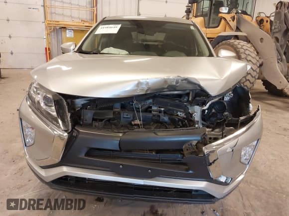 ✅ 2020 Mitsubishi Eclipse Cross ES • VIN: JA4AS3AA7LZ033305 • Lot: 41984649. Listed on IAAI with 94,568 mi. Free auction sales archive from the USA and detailed vehicle history report at DreamBid. Image 6.