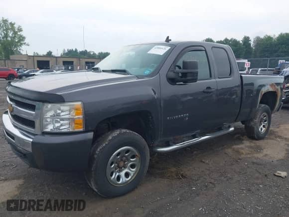 ✅ 2011 Chevrolet Silverado 1500 LS • VIN: 1GCRKREA7BZ333124 • Lot: 42806626. Wystawiony na IAAI z przebiegiem 144 058 mil mil. Skorzystaj z bezpłatnego archiwum sprzedaży aukcyjnych z USA i zobacz szczegółowy raport historii pojazdu na DreamBid. Zdjęcie 17.