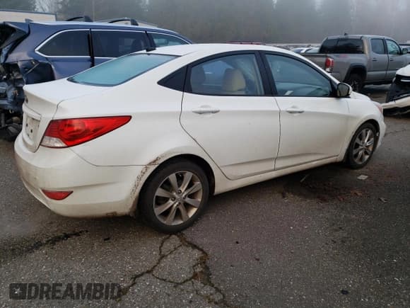 ✅ 2014 Hyundai Accent GLS • VIN: KMHCU4AE4EU767574 • Лот: 83247204. Опубликован ранее на Copart с пробегом 177 464 миль. Бесплатный доступ к архиву аукционных продаж из США и подробный отчёт об истории автомобиля на DreamBid. Изображение 3.