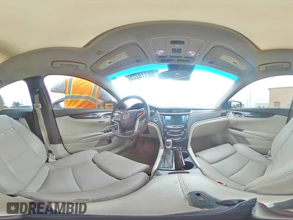 ✅ 2013 Cadillac XTS Luxury • VIN: 2G61R5S38D9196993 • Lot: 68119225. Wystawiony na Copart z przebiegiem 142 498 mil. Bezpłatny archiwum sprzedaży aukcyjnych z USA i szczegółowy raport historii pojazdu na DreamBid. Zdjęcie 14.