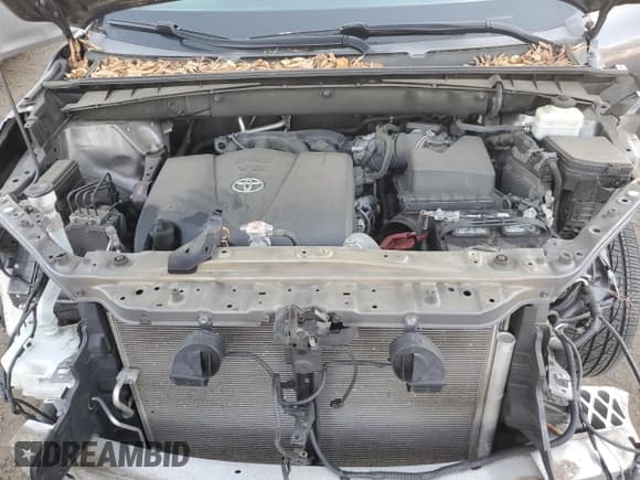 ✅ 2018 Toyota Highlander SE • VIN: 5TDJZRFH6JS893074 • Lot: 92457415. Wystawiony na Copart z przebiegiem 82 460 mil. Bezpłatny archiwum sprzedaży aukcyjnych z USA i szczegółowy raport historii pojazdu na DreamBid. Zdjęcie 12.