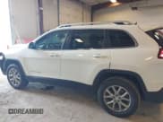 ✅ 2015 Jeep Cherokee Latitude • VIN: 1C4PJMCS9FW633313 • Lot: 41952424. Wystawiony na IAAI z przebiegiem 135 885 mil. Bezpłatny archiwum sprzedaży aukcyjnych z USA i szczegółowy raport historii pojazdu na DreamBid. Zdjęcie 14.