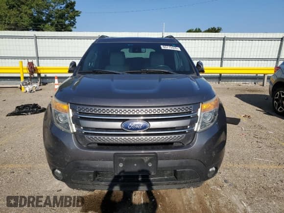✅ 2013 Ford Explorer Limited • VIN: 1FM5K8F85DGA79685 • Lot: 65715935. Wystawiony na Copart z przebiegiem 273 106 mil. Bezpłatny archiwum sprzedaży aukcyjnych z USA i szczegółowy raport historii pojazdu na DreamBid. Zdjęcie 5.