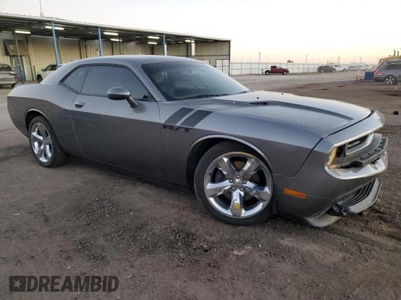 ✅ 2012 Dodge Challenger R/T Plus • VIN: 2C3CDYBT9CH253734 • Lot: 90611465. Wystawiony na Copart z przebiegiem 60 669 mil. Bezpłatny archiwum sprzedaży aukcyjnych z USA i szczegółowy raport historii pojazdu na DreamBid. Zdjęcie 4.