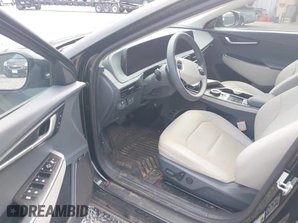 ✅ 2022 Kia EV6 Wind • VIN: KNDC3DLC8N5062497 • Lot: 42672063. Listed on IAAI with 40,350 mi. Free auction sales archive from the USA and detailed vehicle history report at DreamBid. Image 5.