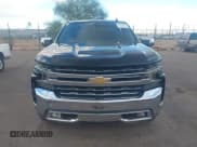 ✅ 2021 Chevrolet Silverado 1500 LTZ • VIN: 1GCUYGET2MZ332867 • Lot: 43314701. Wystawiony na IAAI z przebiegiem 68 138 mil. Bezpłatny archiwum sprzedaży aukcyjnych z USA i szczegółowy raport historii pojazdu na DreamBid. Zdjęcie 11.