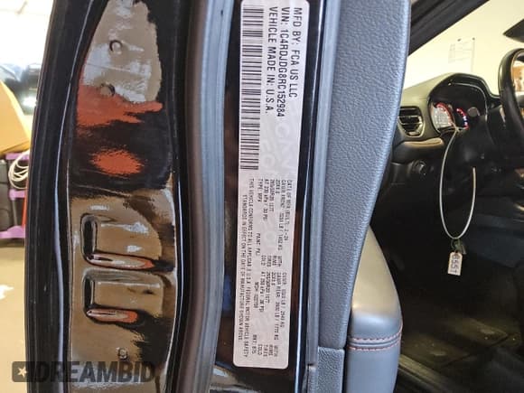 ✅ 2024 Dodge Durango GT Plus • VIN: 1C4RDJDG8RC152984 • Lot: 91277175. Wystawiony na Copart z przebiegiem 41 406 mil. Bezpłatny archiwum sprzedaży aukcyjnych z USA i szczegółowy raport historii pojazdu na DreamBid. Zdjęcie 13.