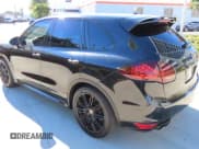 ✅ 2013 Porsche Cayenne GTS • VIN: WP1AD2A2XDLA75120 • Lot: 82167995. Wystawiony na Copart z przebiegiem 100 519 mil. Bezpłatny archiwum sprzedaży aukcyjnych z USA i szczegółowy raport historii pojazdu na DreamBid. Zdjęcie 4.