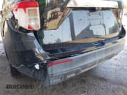 ✅ 2021 Ford Explorer • VIN: 1FMSK7BH1MGC23672 • Lot: 40934868. Wystawiony na IAAI z przebiegiem 81 218 mil. Bezpłatny archiwum sprzedaży aukcyjnych z USA i szczegółowy raport historii pojazdu na DreamBid. Zdjęcie 12.