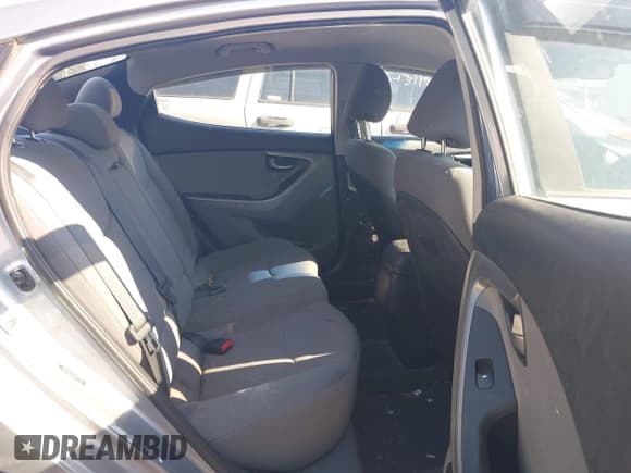 ✅ 2016 Hyundai Elantra SE • VIN: 5NPDH4AE6GH677370 • Лот: 43172925. Опубликован ранее на IAAI с пробегом 108 458 миль. Бесплатный доступ к архиву аукционных продаж из США и подробный отчёт об истории автомобиля на DreamBid. Изображение 8.