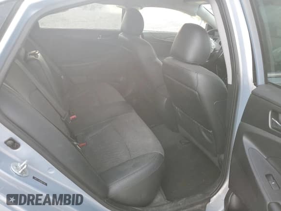 ✅ 2013 Hyundai Sonata SE • VIN: 5NPEC4AB3DH674298 • Lot: 71640284. Listed on Copart with 118,189 mi. Free auction sales archive from the USA and detailed vehicle history report at DreamBid. Image 10.