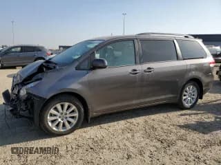 ✅ 2011 Toyota Sienna LE • VIN: 5TDJK3DC5BS024427 • Lot: 81179765. Wystawiony na Copart z przebiegiem 82 676 mil. Bezpłatny archiwum sprzedaży aukcyjnych z USA i szczegółowy raport historii pojazdu na DreamBid. Zdjęcie 1.