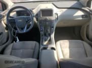 ✅ 2014 Chevrolet Volt • VIN: 1G1RH6E43EU128224 • Lot: 58911224. Wystawiony na Copart z przebiegiem 116 499 mil. Bezpłatny archiwum sprzedaży aukcyjnych z USA i szczegółowy raport historii pojazdu na DreamBid. Zdjęcie 8.