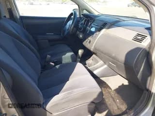 ✅ 2008 Nissan Versa SL • VIN: 3N1BC13E68L396305 • Лот: 43654516. Опубликован ранее на IAAI с пробегом 160 422 миль. Бесплатный доступ к архиву аукционных продаж из США и подробный отчёт об истории автомобиля на DreamBid. Изображение 5.