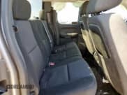 ✅ 2013 GMC Sierra 1500 SLE • VIN: 1GTR1VE07DZ300498 • Lot: 71650305. Wystawiony na Copart z przebiegiem 80 278 mil. Bezpłatny archiwum sprzedaży aukcyjnych z USA i szczegółowy raport historii pojazdu na DreamBid. Zdjęcie 10.