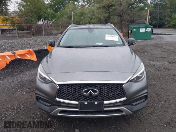 ✅ 2018 Infiniti QX30 Premium • VIN: SJKCH5CR4JA053760 • Lot: 43249476. Listed on IAAI with 62,535 mi. Free auction sales archive from the USA and detailed vehicle history report at DreamBid. Image 6.