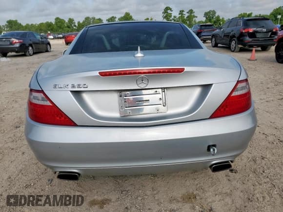 ✅ 2015 Mercedes-Benz SLK 250 • VIN: WDDPK4HA1FF097427 • Lot: 64964935. Wystawiony na Copart z przebiegiem 46 970 mil. Bezpłatny archiwum sprzedaży aukcyjnych z USA i szczegółowy raport historii pojazdu na DreamBid. Zdjęcie 10.