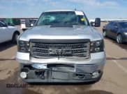 ✅ 2011 GMC Sierra 2500HD SLT • VIN: 1GT121CG0BF164295 • Лот: 43512394. Опубликован ранее на IAAI с пробегом 165 459 миль. Бесплатный доступ к архиву аукционных продаж из США и подробный отчёт об истории автомобиля на DreamBid. Изображение 12.