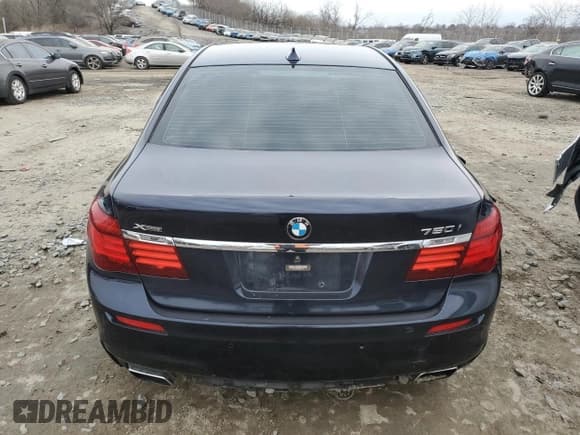 ✅ 2014 BMW 7 Series 750i xDrive • VIN: WBAYB6C52ED225217 • Lot: 46104815. Listed on Copart with 155,822 mi. Free auction sales archive from the USA and detailed vehicle history report at DreamBid. Image 6.