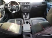 ✅ 2015 Volkswagen Jetta GLI SEL • VIN: 3VW5T7AJ8FM267306 • Lot: 78437704. Wystawiony na Copart z przebiegiem 145 241 mil. Bezpłatny archiwum sprzedaży aukcyjnych z USA i szczegółowy raport historii pojazdu na DreamBid. Zdjęcie 8.