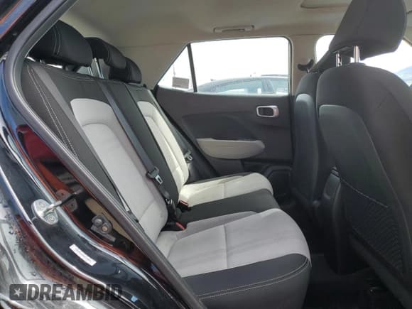 ✅ 2022 Hyundai Venue SEL • VIN: KMHRC8A39NU132059 • Lot: 57448215. Listed on Copart with 85,657 mi. Free auction sales archive from the USA and detailed vehicle history report at DreamBid. Image 10.