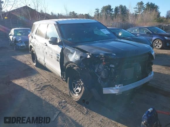 ✅ 2022 Ford Police Interceptor Utility • VIN: 1FM5K8AW6NNA11771 • Lot: 41888447. Wystawiony na IAAI z przebiegiem 59 437 mil. Bezpłatny archiwum sprzedaży aukcyjnych z USA i szczegółowy raport historii pojazdu na DreamBid. Zdjęcie 1.