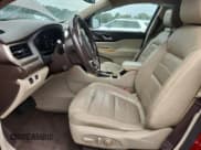 ✅ 2018 GMC Acadia Denali • VIN: 1GKKNPLS3JZ221089 • Lot: 87464145. Wystawiony na Copart z przebiegiem 109 775 mil. Bezpłatny archiwum sprzedaży aukcyjnych z USA i szczegółowy raport historii pojazdu na DreamBid. Zdjęcie 7.