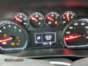 ✅ 2021 GMC Sierra 1500 • VIN: 3GTU9AEF1MG269684 • Lot: 84997854. Wystawiony na Copart z przebiegiem 98 349 mil. Bezpłatny archiwum sprzedaży aukcyjnych z USA i szczegółowy raport historii pojazdu na DreamBid. Zdjęcie 9.