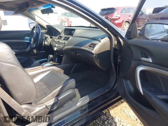 ✅ 2011 Honda Accord EX-L • VIN: 1HGCS1B80BA013071 • Лот: 42562116. Опубликован ранее на IAAI с пробегом 189 879 миль. Бесплатный доступ к архиву аукционных продаж из США и подробный отчёт об истории автомобиля на DreamBid. Изображение 5.