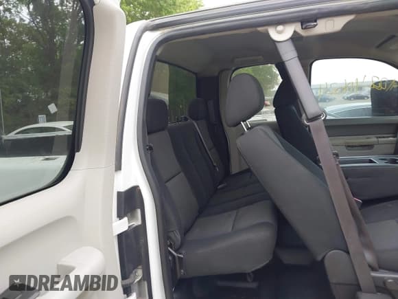 ✅ 2013 Chevrolet Silverado 2500HD Work Truck • VIN: 1GC2KVCG0DZ369368 • Lot: 42240624. Wystawiony na IAAI z przebiegiem 196 105 mil. Bezpłatny archiwum sprzedaży aukcyjnych z USA i szczegółowy raport historii pojazdu na DreamBid. Zdjęcie 8.