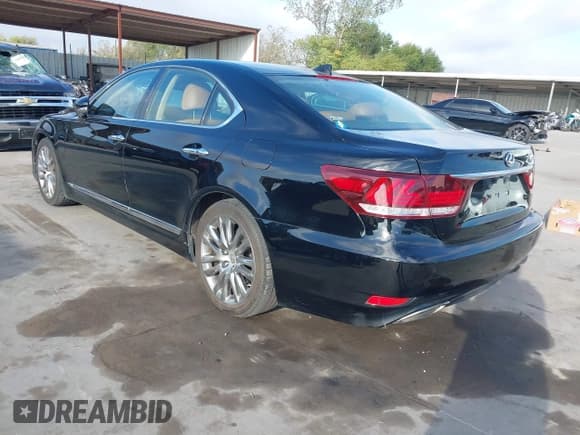 ✅ 2015 Lexus LS 460 • VIN: JTHBL5EF2F5134898 • Lot: 43688853. Listed on IAAI with 75,581 mi. Free auction sales archive from the USA and detailed vehicle history report at DreamBid. Image 3.